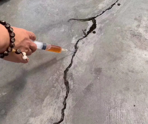桑日混凝土裂缝修补技术详解​